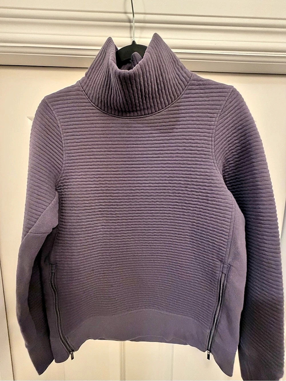 All in motion-Ribbed Funnel Neck Pullover in Purple Small